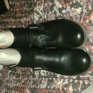 Frye women's size 11 leather ankle boots